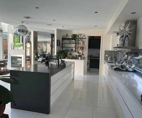 Heidelberg Heights - Photo 1