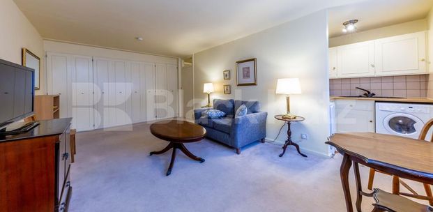 Fantastic studio loacted within a stones throw to Regents Park - Photo 1