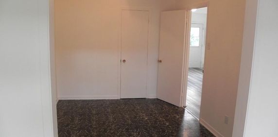 Beau 4 1/2 au Centre-ville, quartier St-Sauveur à Québec - Photo 2