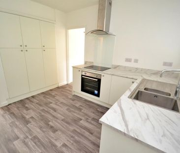 3 bedroom detached bungalow to rent - Photo 6