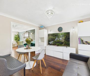 4 bedroom detached house to rent - Photo 1