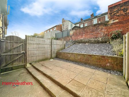 2 bed terraced house to rent in Clement Mews, Rotherham, S61 - Photo 2