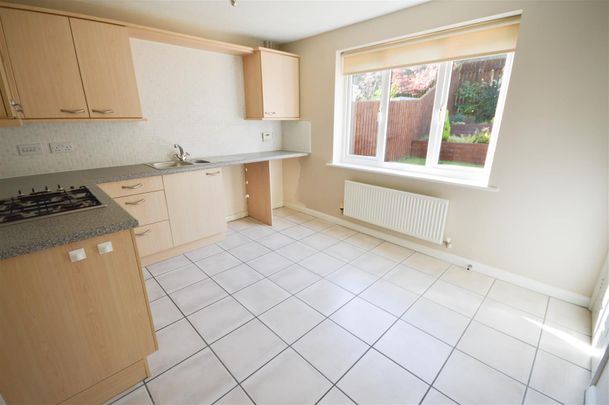 Oxclose Park View, Halfway, S20 - Photo 1