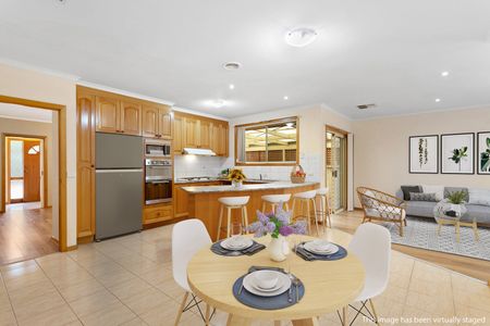 Spacious 3-Bedroom Home with Modern Amenities in Epping - Photo 5