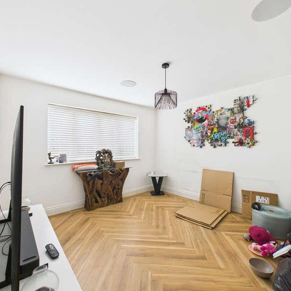 The Coppice, Stokenchurch, Buckinghamshire, HP14 - Photo 1