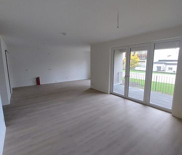 Erstvermietung - Moderne 3-Zimmer-Wohnung mit Terrasse und möglichem Tiefgaragenstellplatz - Photo 2