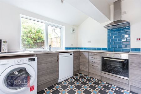 Muller Avenue, - Photo 2