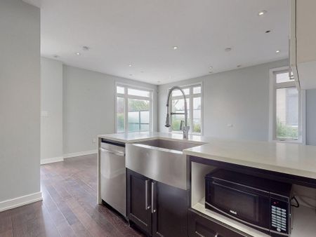 For Lease - 4070 Parkside Village Drive Unit# 7, Mississauga, Ontario - Photo 5