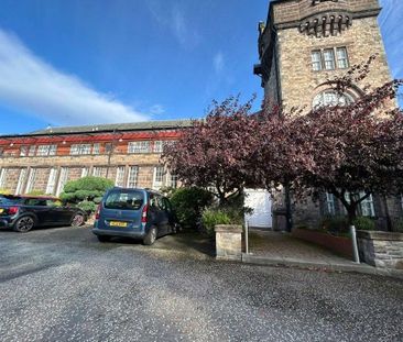 3 bedroom flat to rent - Photo 4