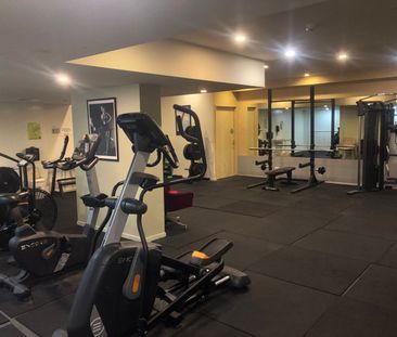 FURNISHED 2 BEDROOM APARTMENT - Photo 2