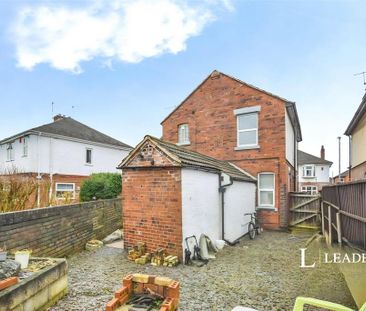 1 bedroom in a house share to rent - Photo 4