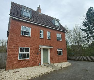 5 bedroom detached house to rent - Photo 4