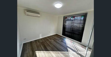 Beautiful three-bedroom family home in Shalvey - Photo 2