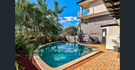 1/5 Wongara Street, Clayfield, Qld 4011 - Photo 2