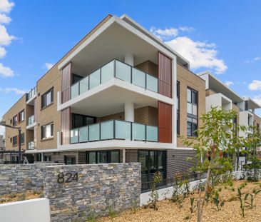 Near new, 2 bedroom apartment available - Photo 2