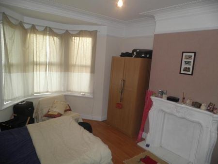 Rothbury Terrace - Photo 5