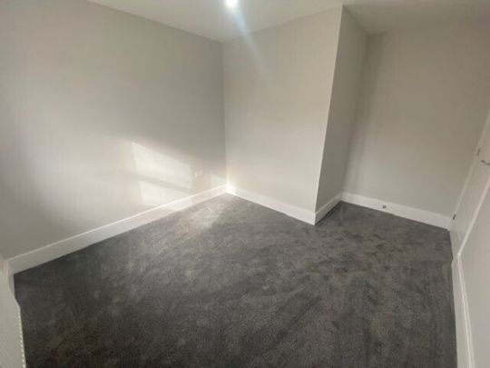 Hilltop Rise, Belper, DE56 - Photo 1