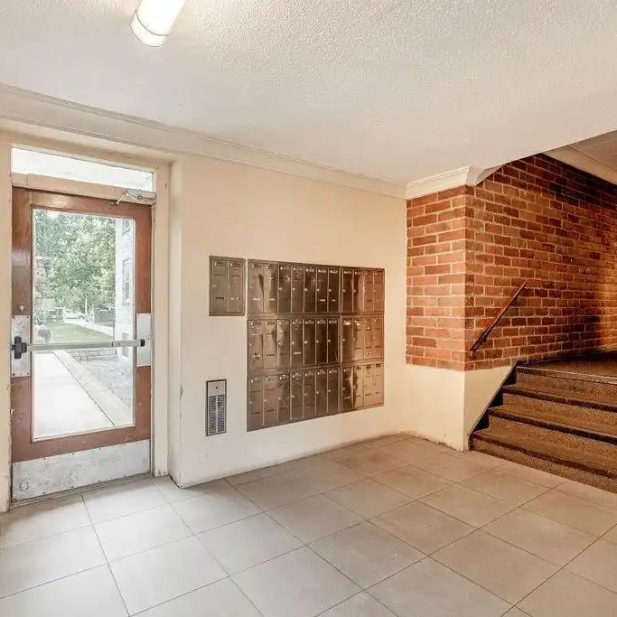27 Lucerne — 1 Bedroom Promotional Pricing for 8 Months - Photo 1