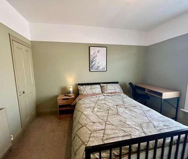 Sausthorpe St // Bed // June, LN5 - Photo 5