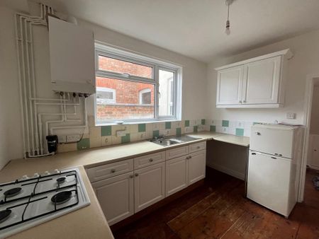 3 bedroom terraced house to rent - Photo 4