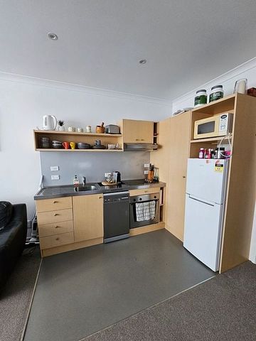 2 Bedroom Unit in Heart of Auckland CBD - Photo 2