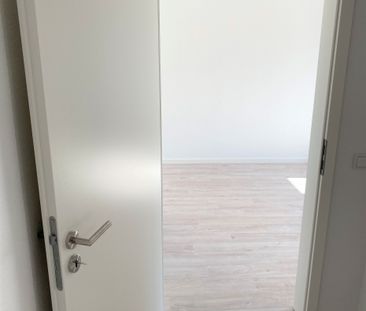 3-Raumwohnung im Erdgeschoss! Sanierung vor Bezug! - Photo 4