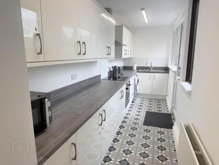 386 Castlereagh Road, Belfast, BT5 6AE - Photo 5