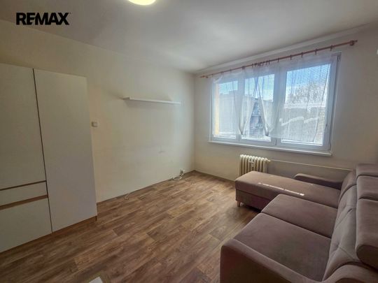 Pronájem bytu 1+kk a garsoniéry 21 m², Dobrovodská 615, České Budějovice - Photo 1