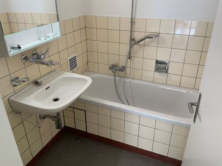 2 Zimmer, 50 m², 2. Stock - Foto 3