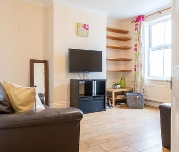 5 bedroom house to rent - Photo 1