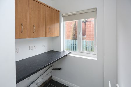 8 Ainsworth Pass, Belfast, BT13 3FQ - Photo 2