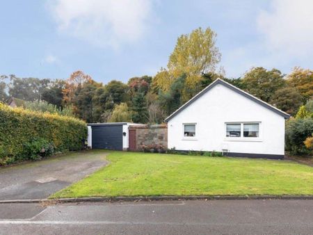 3 bedroom detached house to rent - Photo 2