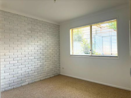 1/6 Mannuem Court, Rangeville - Photo 4