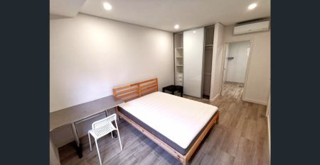 Furnished 2 bedroom 2 bathroom apartment 1 large study room, Only $1000 per week next to Westfield Burwood - Photo 3