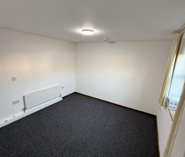 1 BED Flat To rent - Photo 2