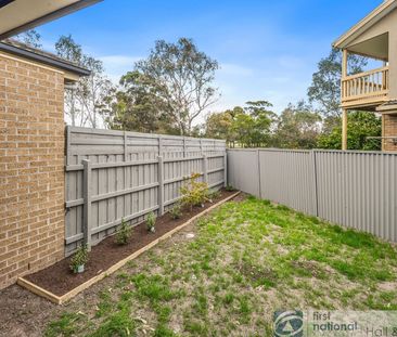 Modern living in a quiet location. - Photo 2
