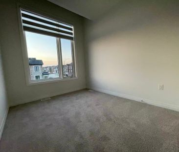 For Lease - 70 Tipp Drive, Richmond Hill, Ontario - Photo 1