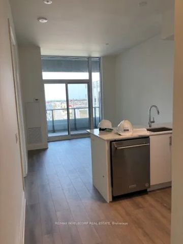 8960 Jane Street #515 - Photo 4