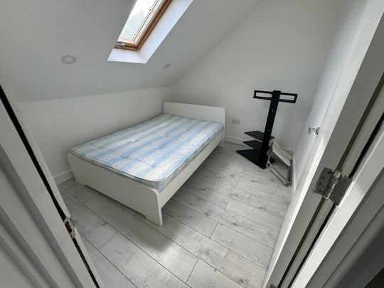 1 Bed Flat, Springbank Road, SE13 - Photo 1