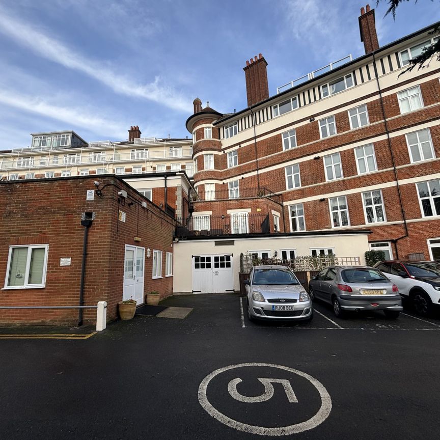 Burlington Mansions Triplex Apartment, Boscombe - Photo 1