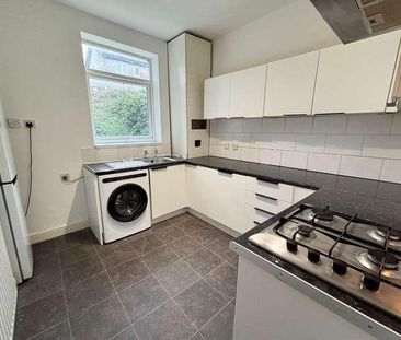 Bury New Road, Prestwich, M25 - Photo 3