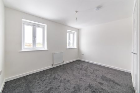 3 bed terraced house to rent in Swallowtail Place, Great Park, NE13 - Photo 5