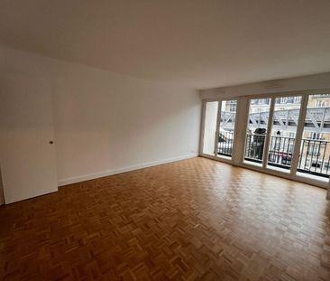 location Appartement T3 DE 76m² À PARIS 15 - Photo 4