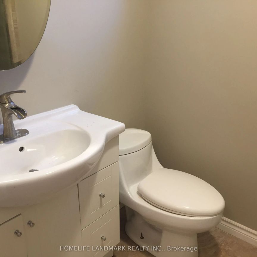 2770 Quill Crescent #Lower - Photo 1