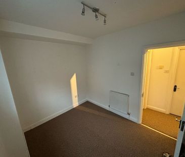 5 Bed Terraced House, Hove, BN3 - Photo 2