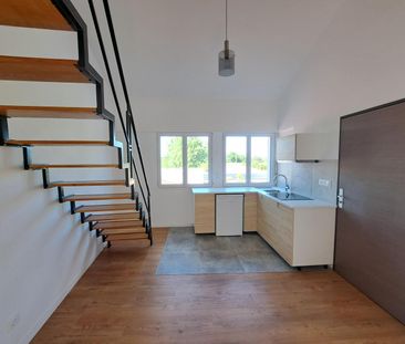 Location Appartement 2 pièces 47m² FARGUES ST HILAIRE 33370 - Photo 3