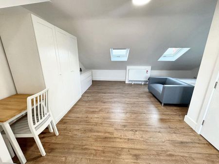 Studio to rent - Photo 3