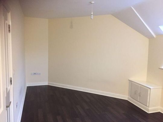2 bedroom property to rent - Photo 1