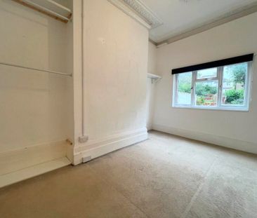 St. Mary's Road, London, SE25 - Photo 4