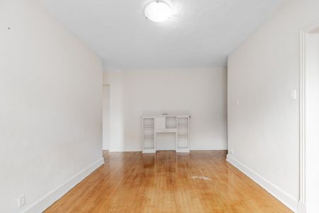 For Lease - 1 Mallory Gardens Unit# 42, Toronto, Ontario - Photo 3